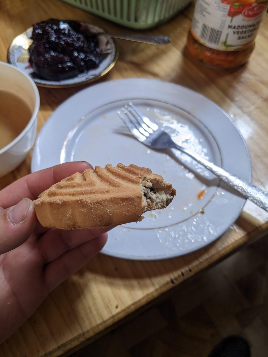 朝食
