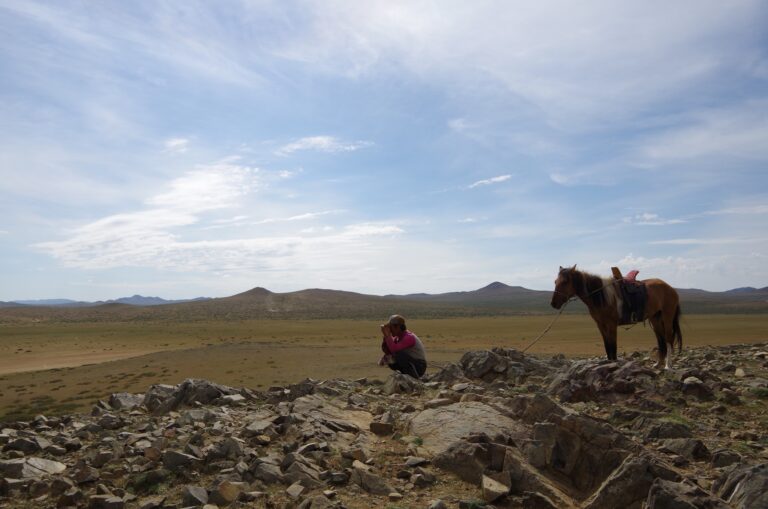 モンゴル遊牧民の一日と暮らしの言葉