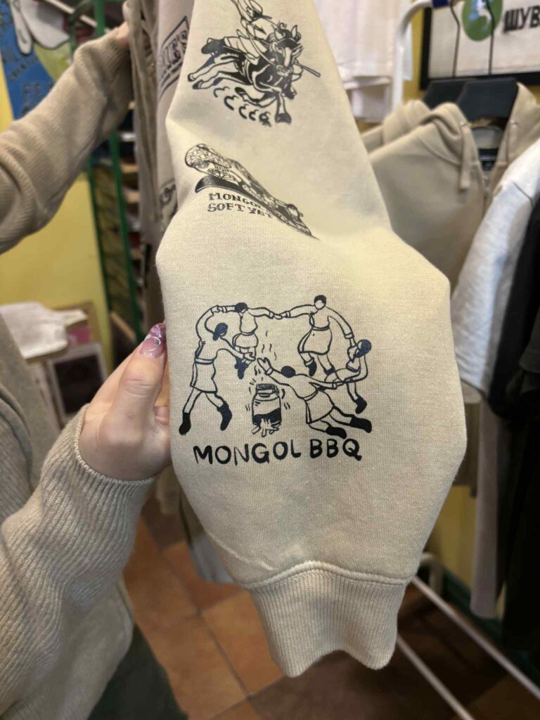 モンゴルのトレーナー