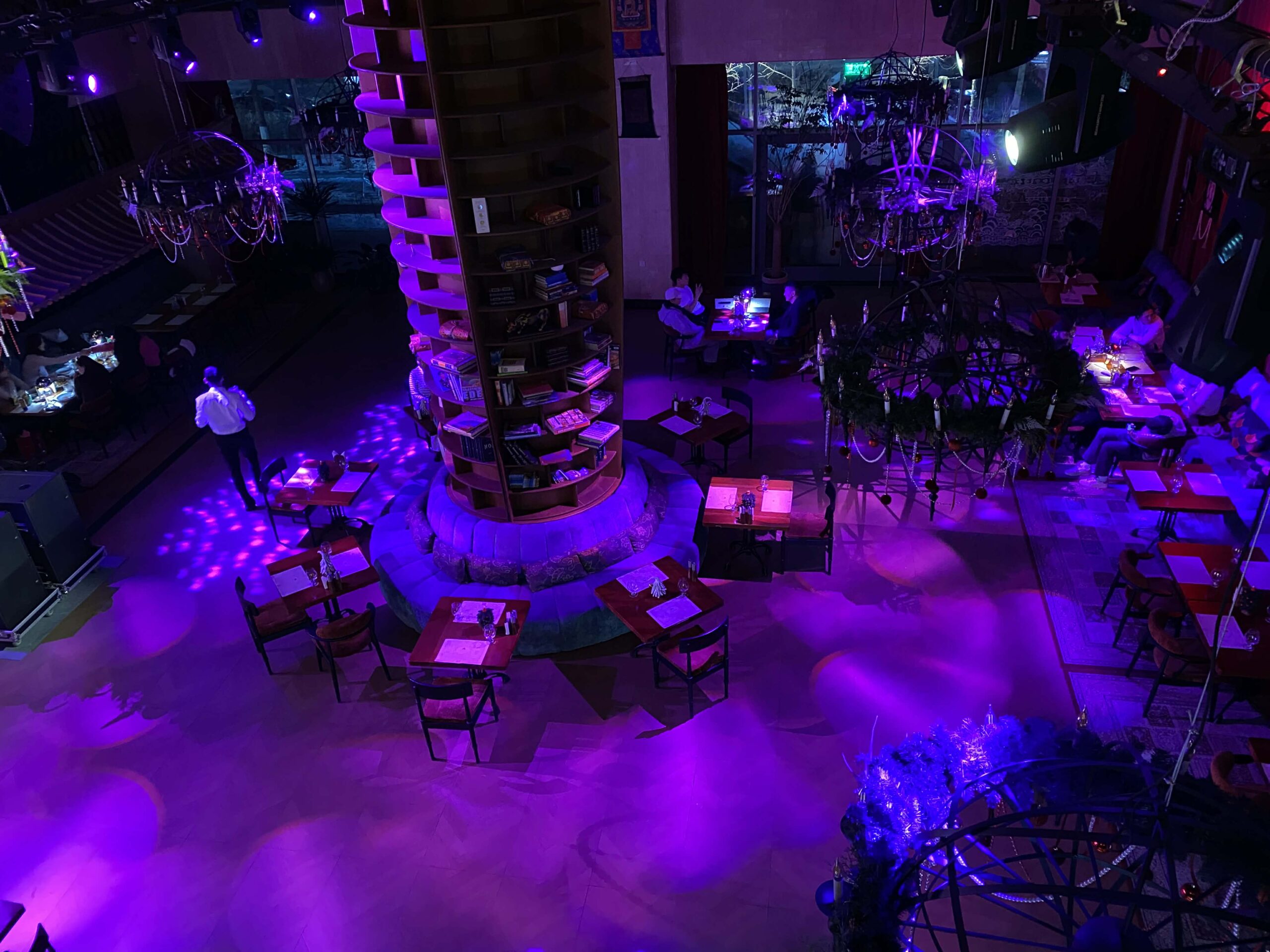 2階から1階も見られます