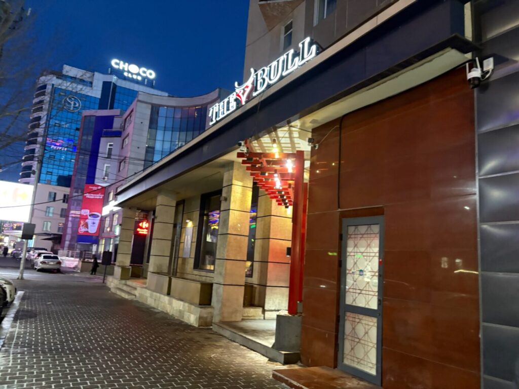 入り口（いくつか店舗があります）