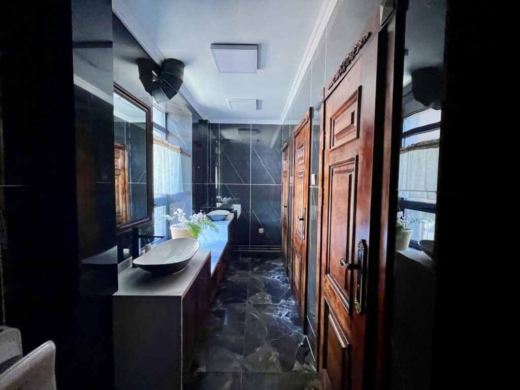 トイレも清潔です