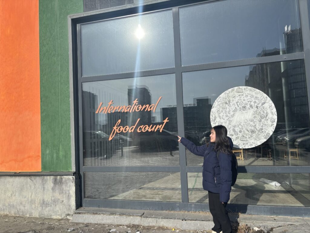 ドゥンジンガラブ・マーケット