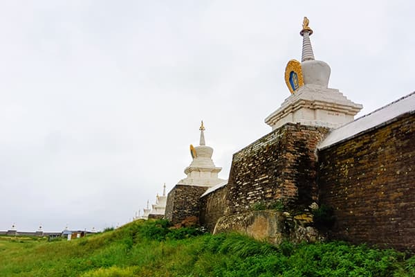 エルデニゾー寺院（ストゥーパ）