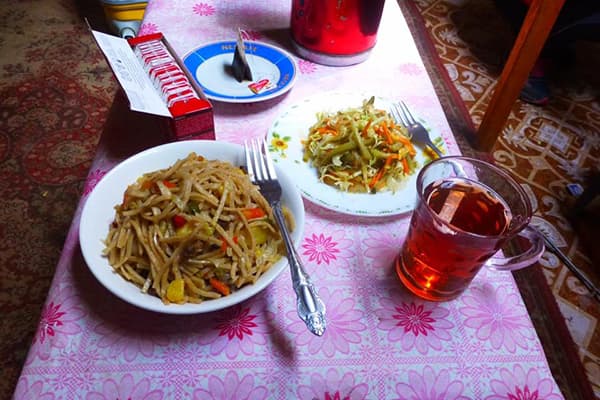 モンゴル伝統料理ツオイワン