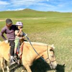 遊牧民と子ども