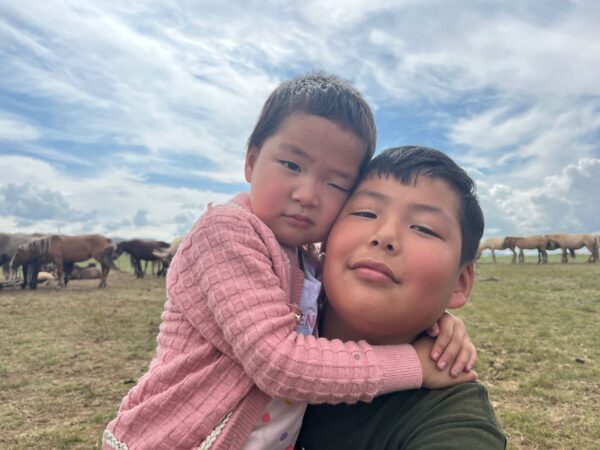 遊牧民の子ども