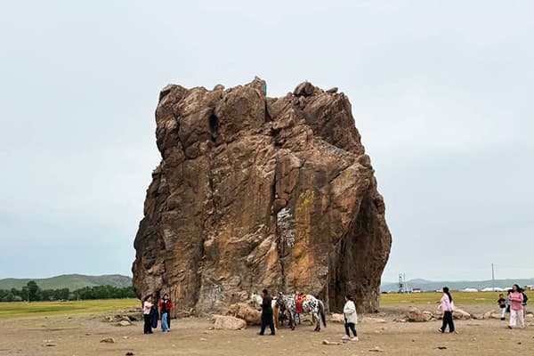 タイハル岩
